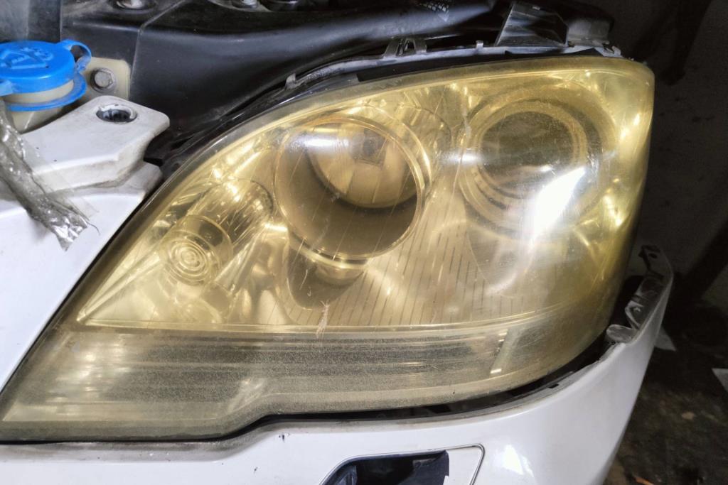 Lights Front light Mercedes Benz ML250