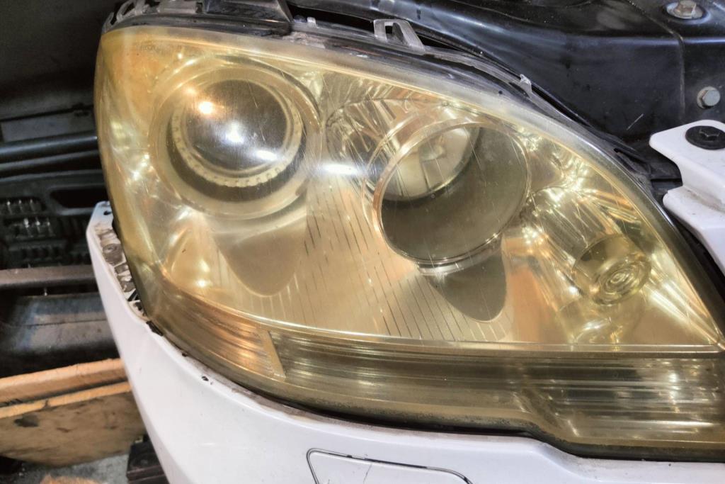 Lights Front light Mercedes Benz ML250