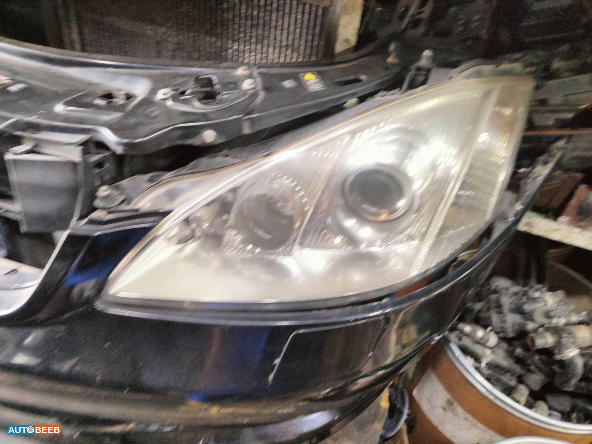 Lights Front light Mercedes Benz C200