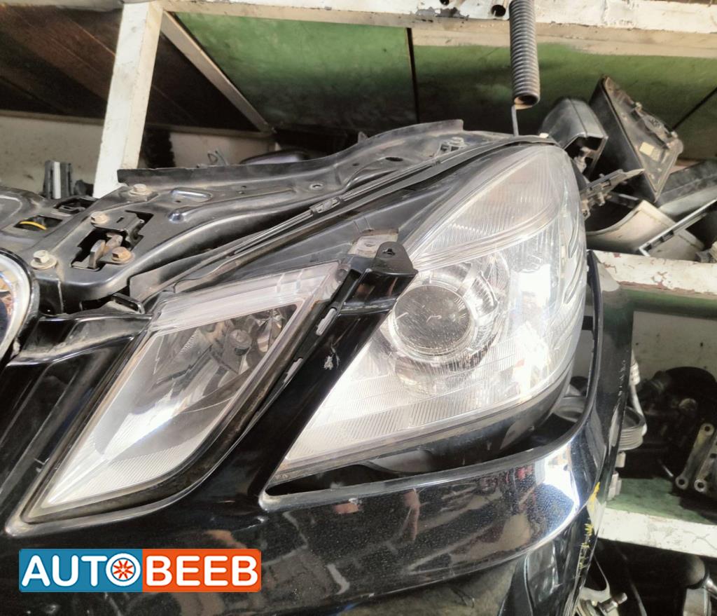 Lights Front light Mercedes Benz E200