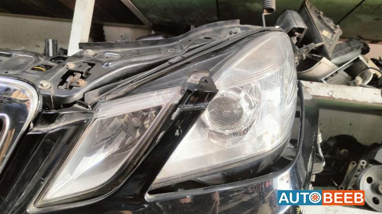 Lights Front light Mercedes Benz E200