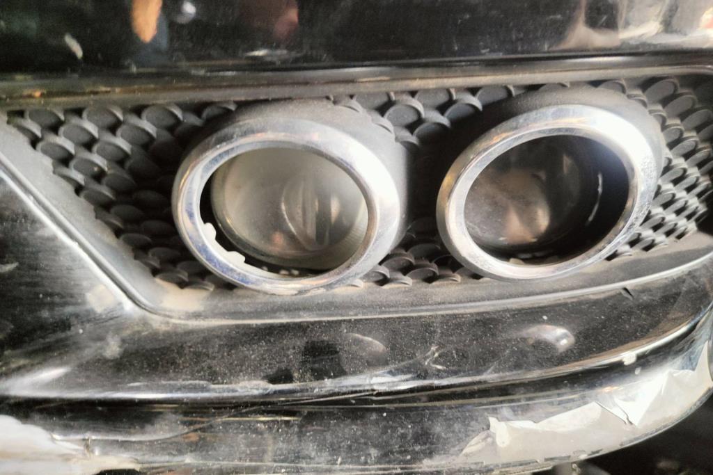 Lights Spotlight Mercedes Benz E200