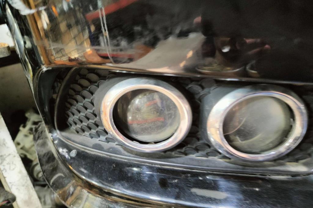 Lights Spotlight Mercedes Benz E200