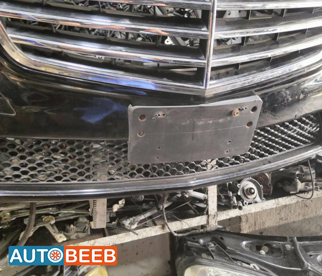Body  Grilles Mercedes Benz E200