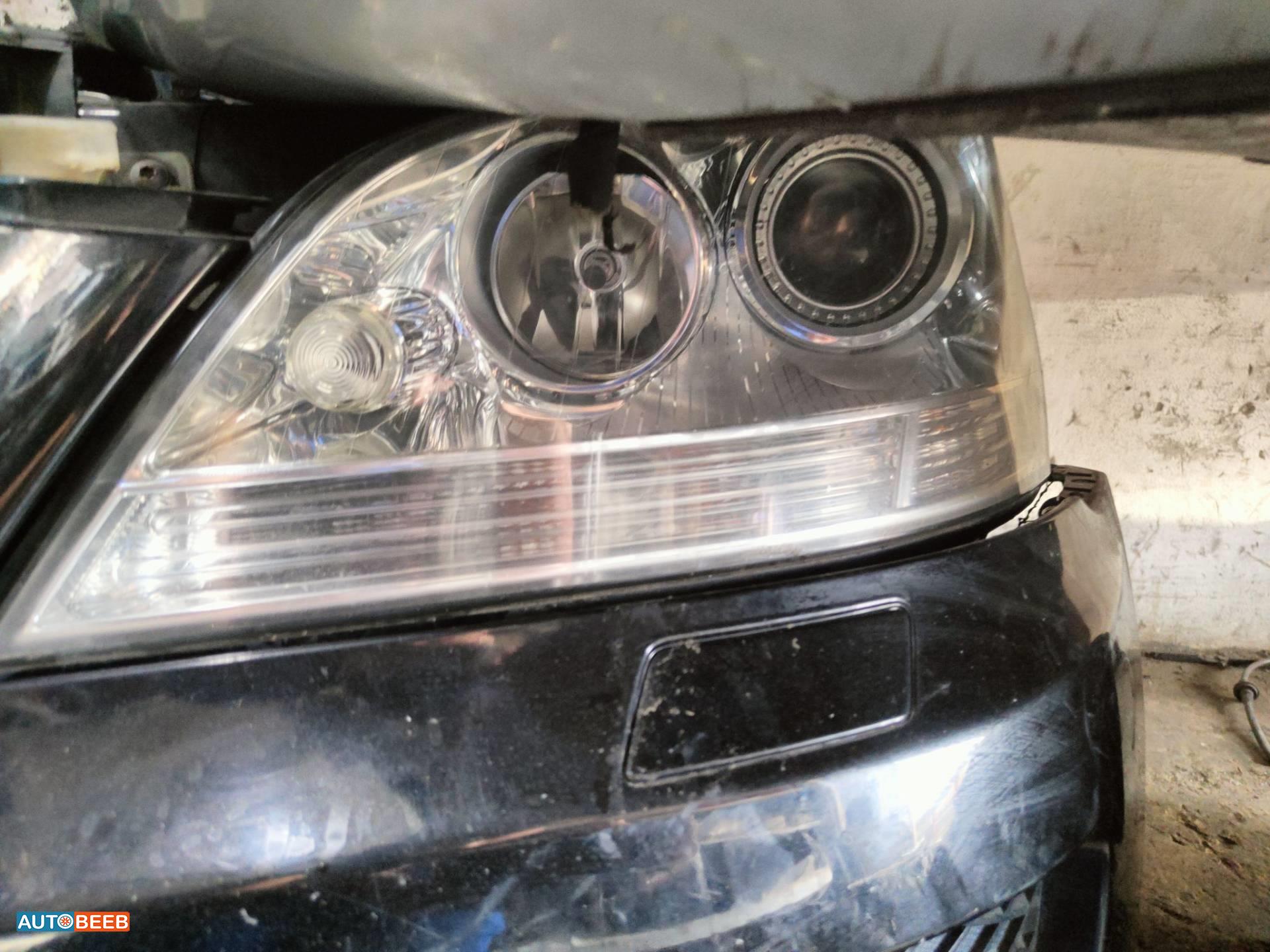 Lights Front light Mercedes Benz ML350