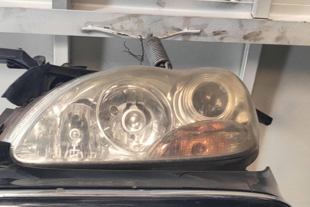 Lights Front light Mercedes Benz E200