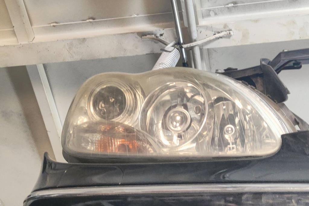 Lights Front light Mercedes Benz E200