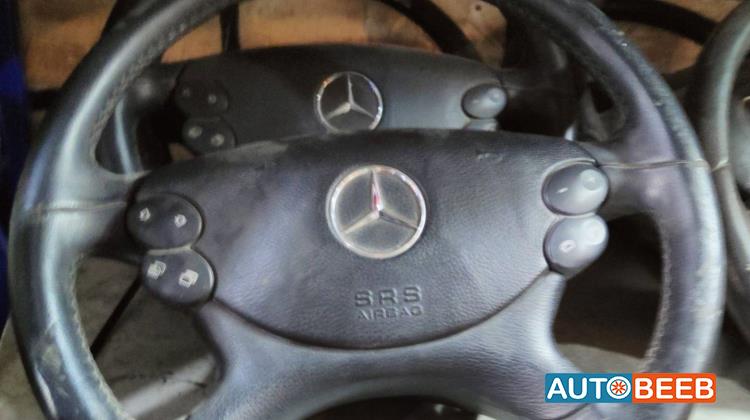 Cabin  Steering Wheel Mercedes Benz E200