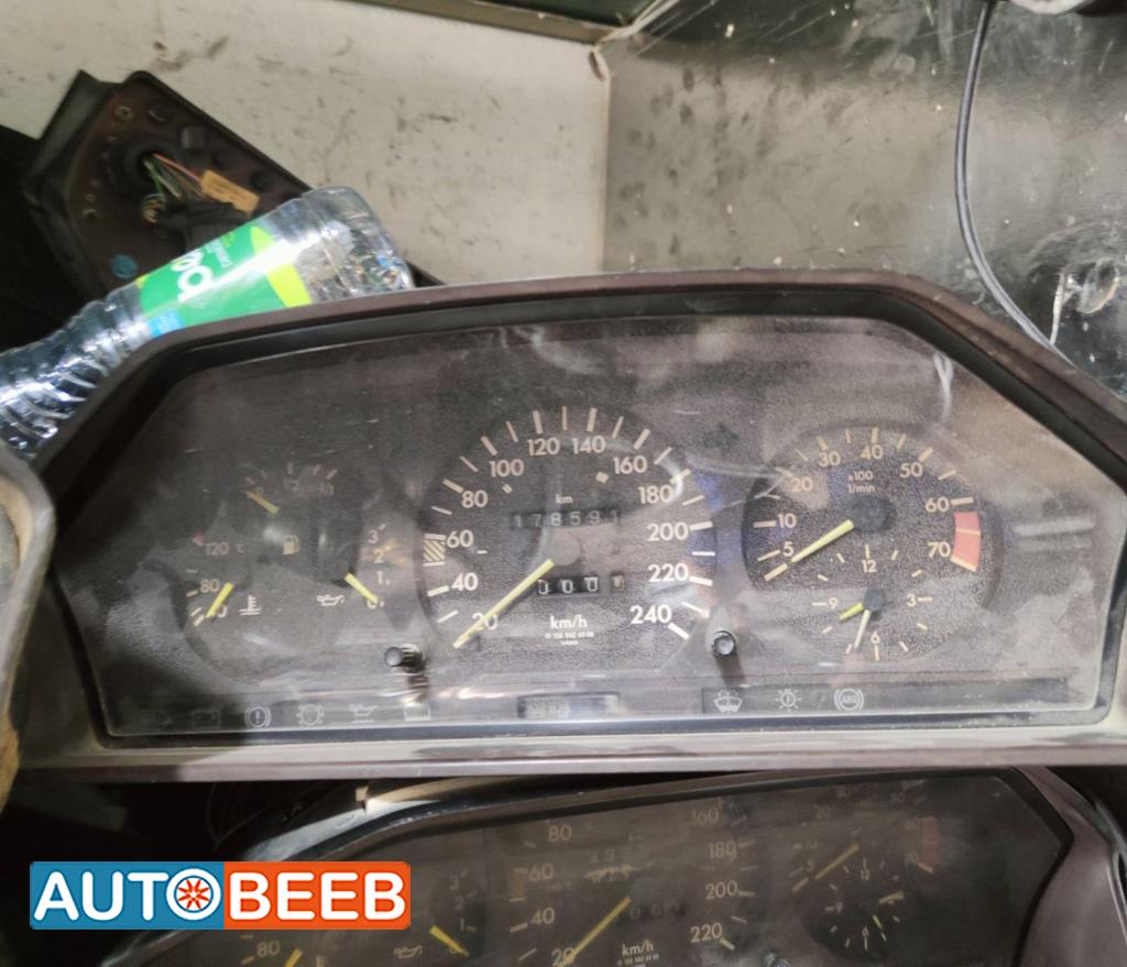 Cabin  Dashboard Mercedes Benz E200