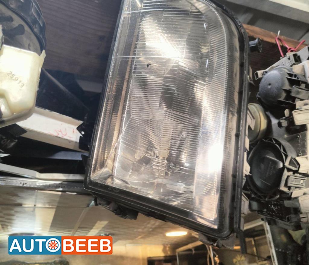 Lights Front light Mercedes Benz C200