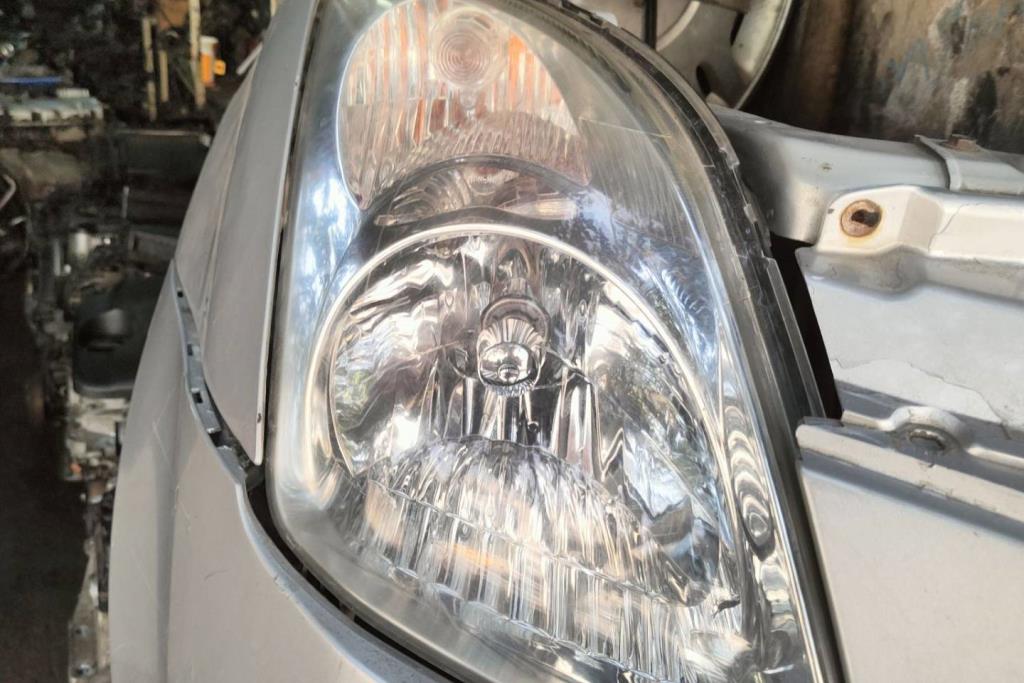 Lights Front light Suzuki Swift
