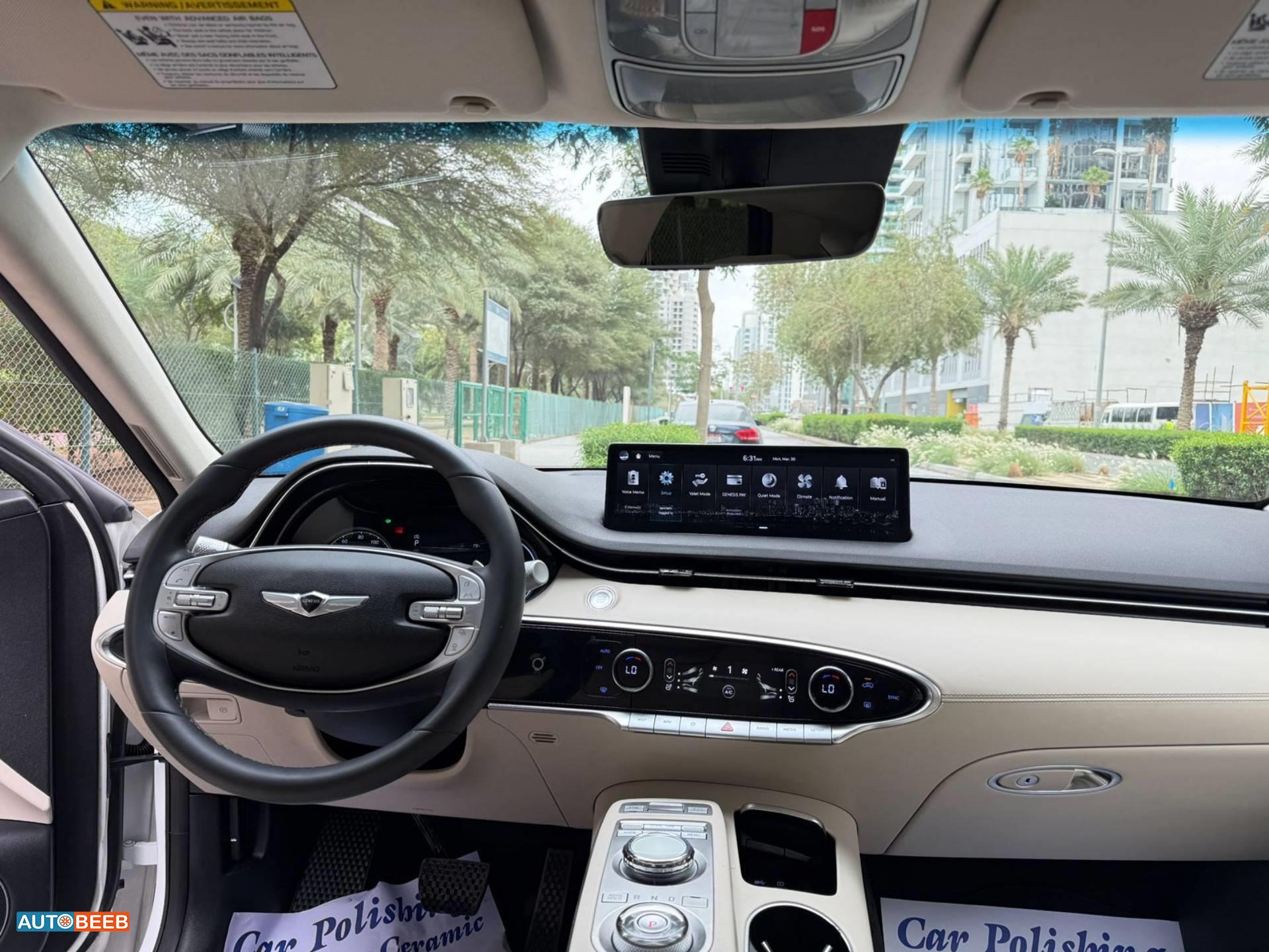 جينيسيس GV70 2025