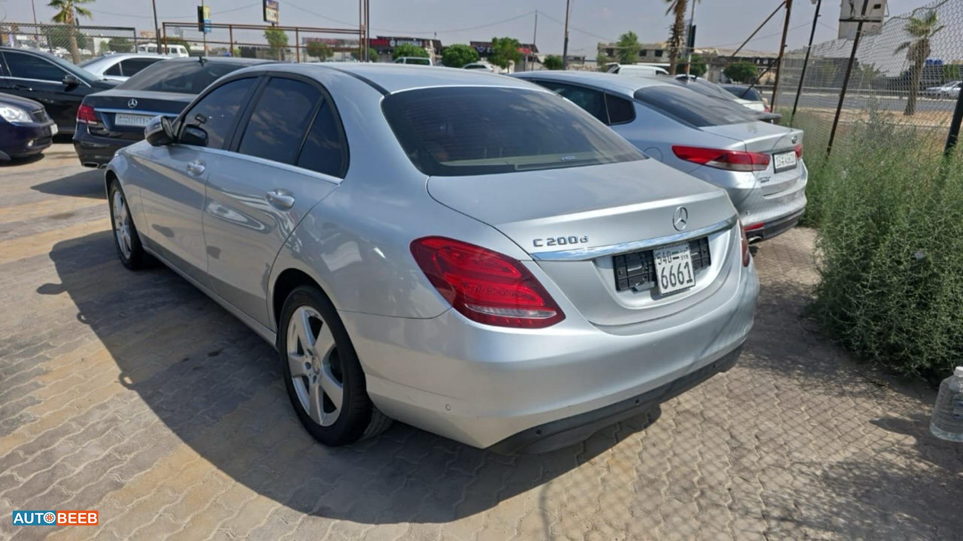 Mercedes Benz C200 2016