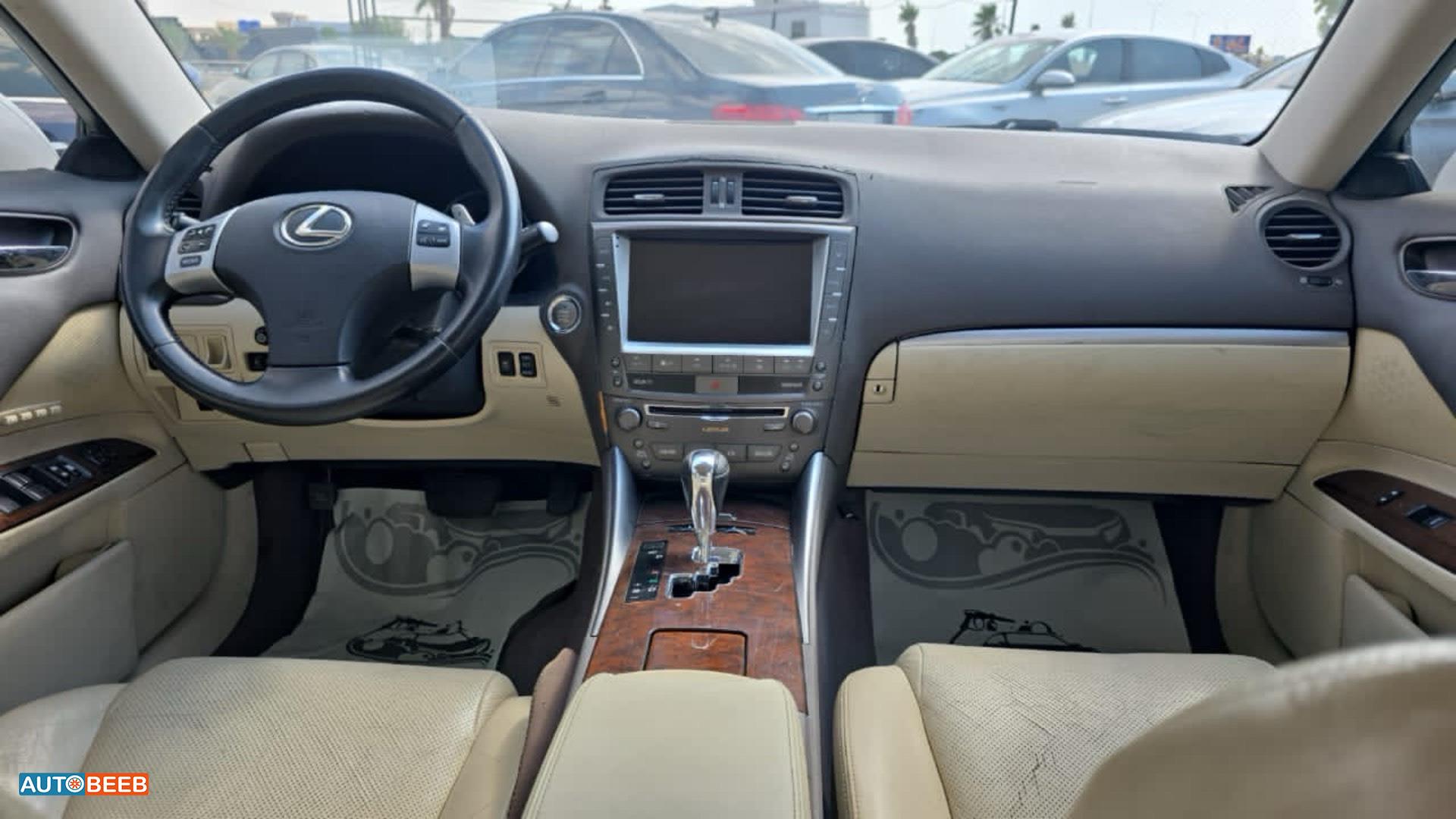 Lexus IS250 2011