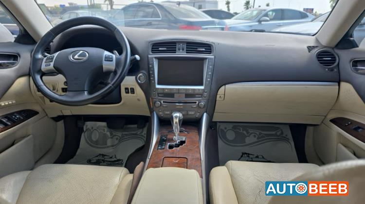 Lexus IS250 2011
