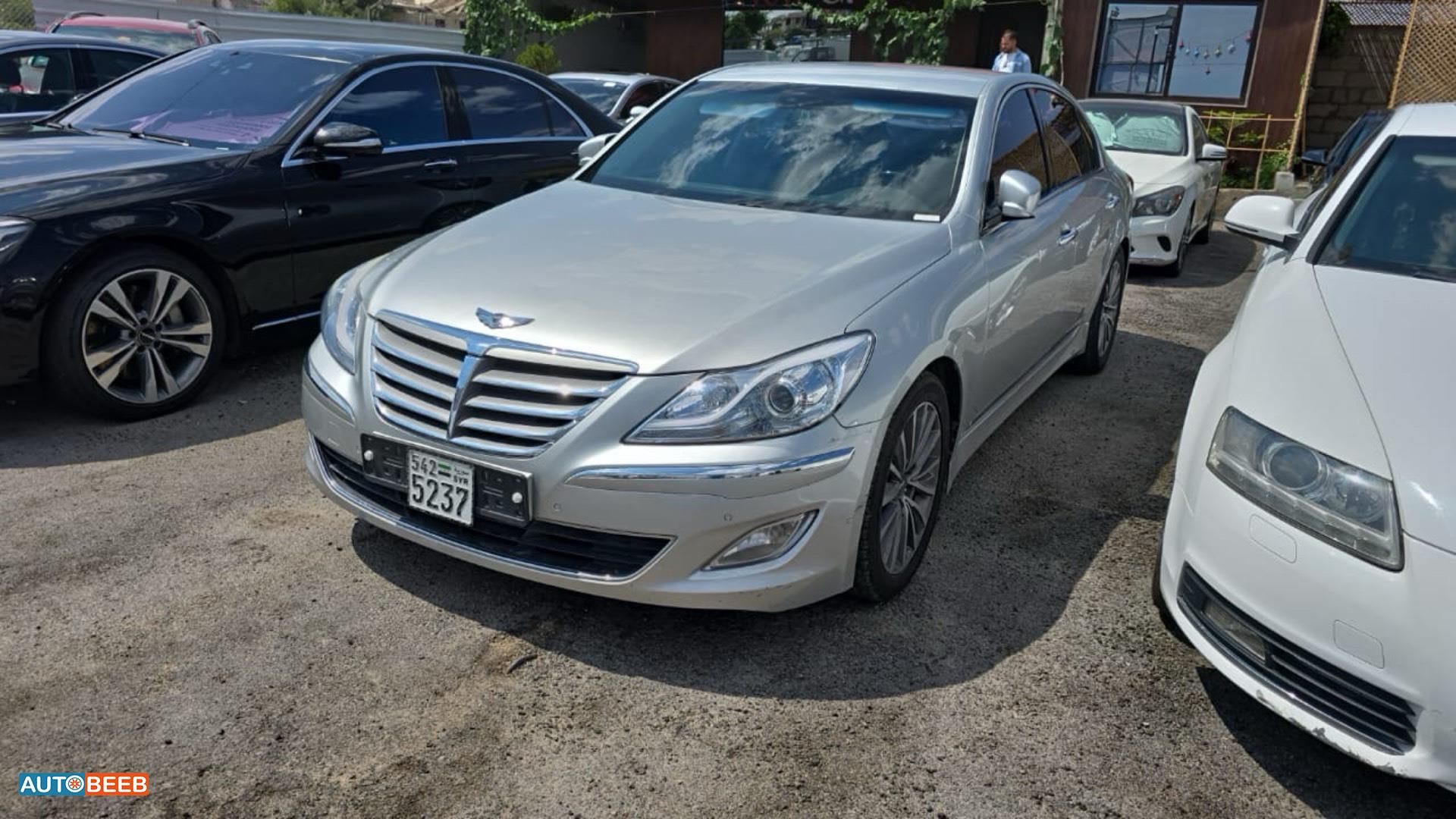 Hyundai Genesis 2013