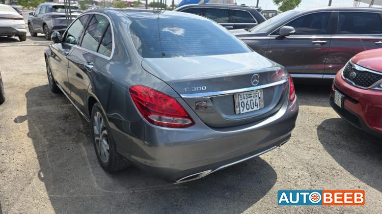 Mercedes Benz C300 2015