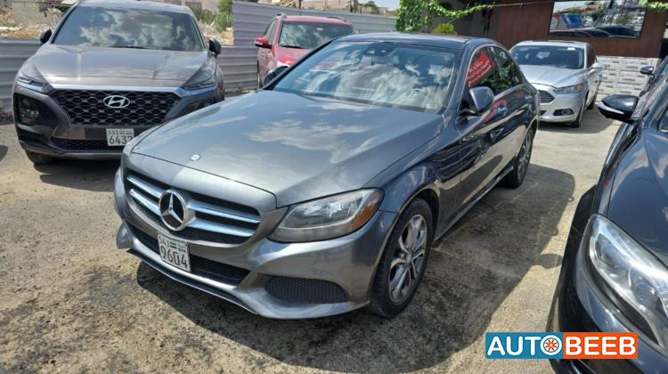 Mercedes Benz C300 2015