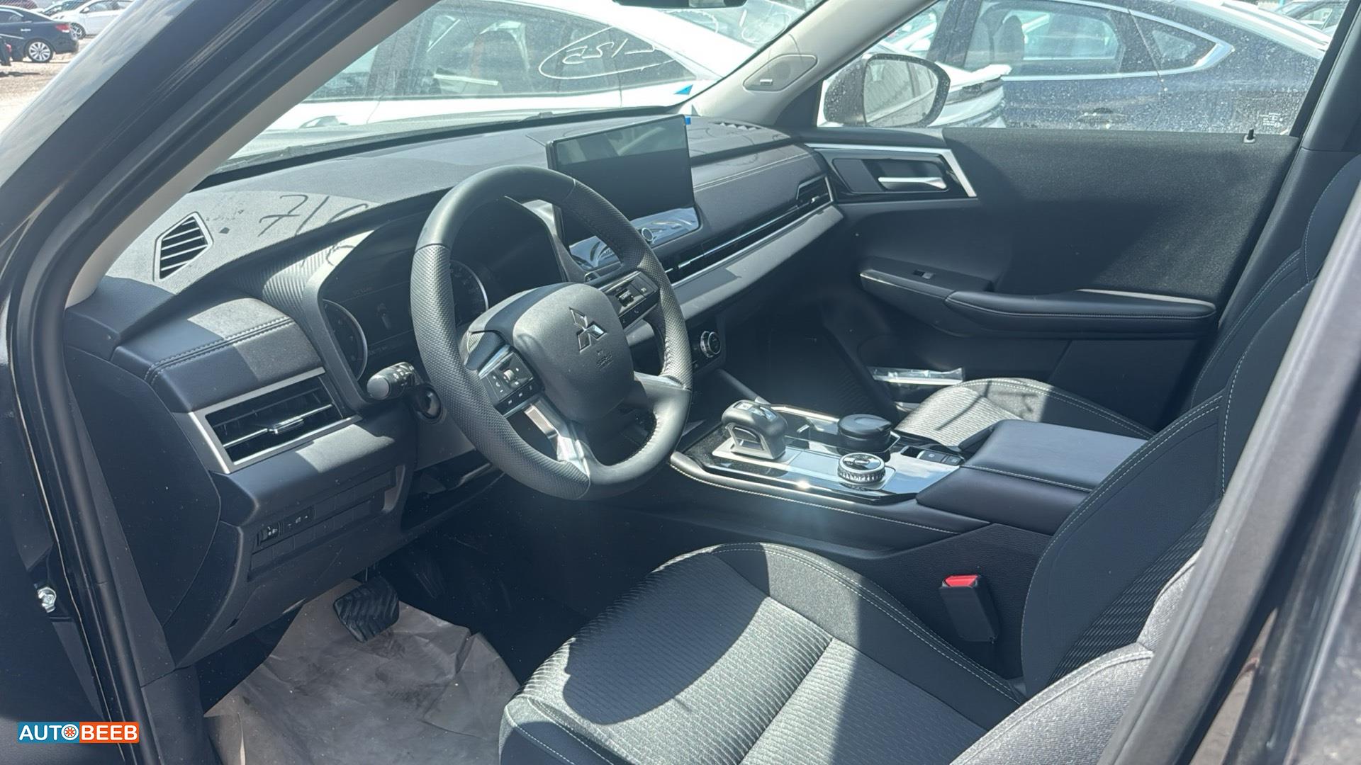 Mitsubishi Outlander 2026