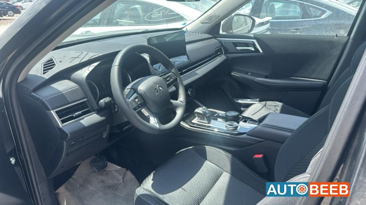 Mitsubishi Outlander 2026