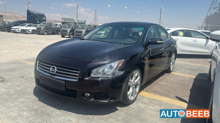 Nissan Maxima 2012