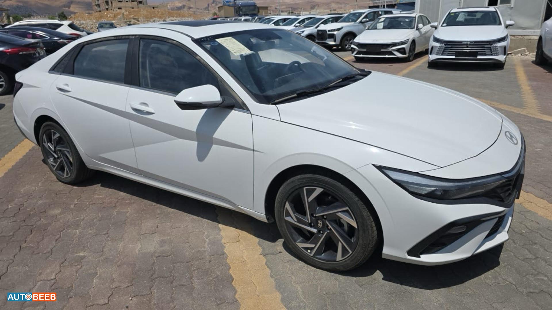 Hyundai Elantra 2025