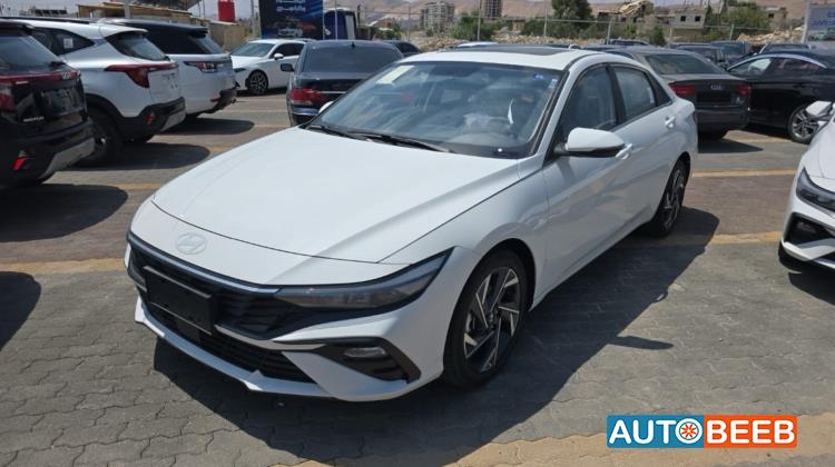 Hyundai Elantra 2025