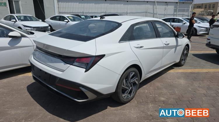 Hyundai Elantra 2025