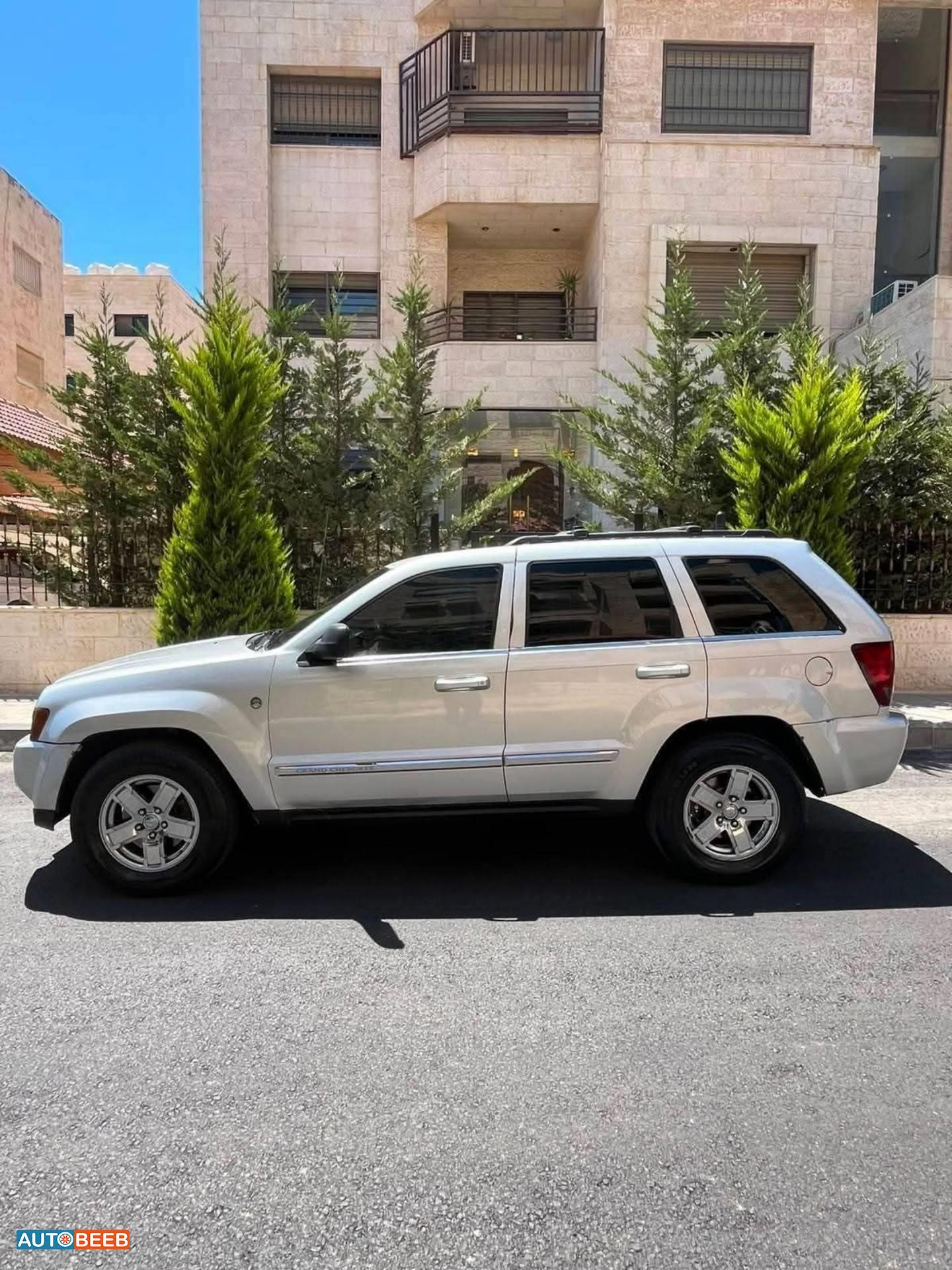 جيب جراند شيروكي 2005