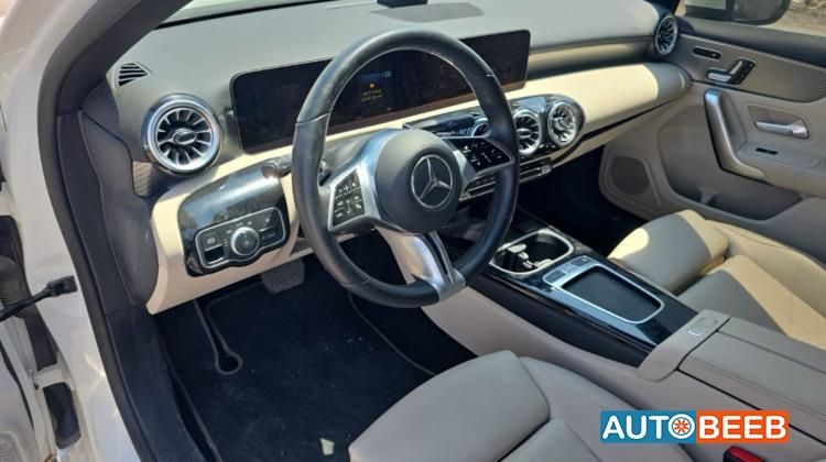Mercedes Benz A220 2024