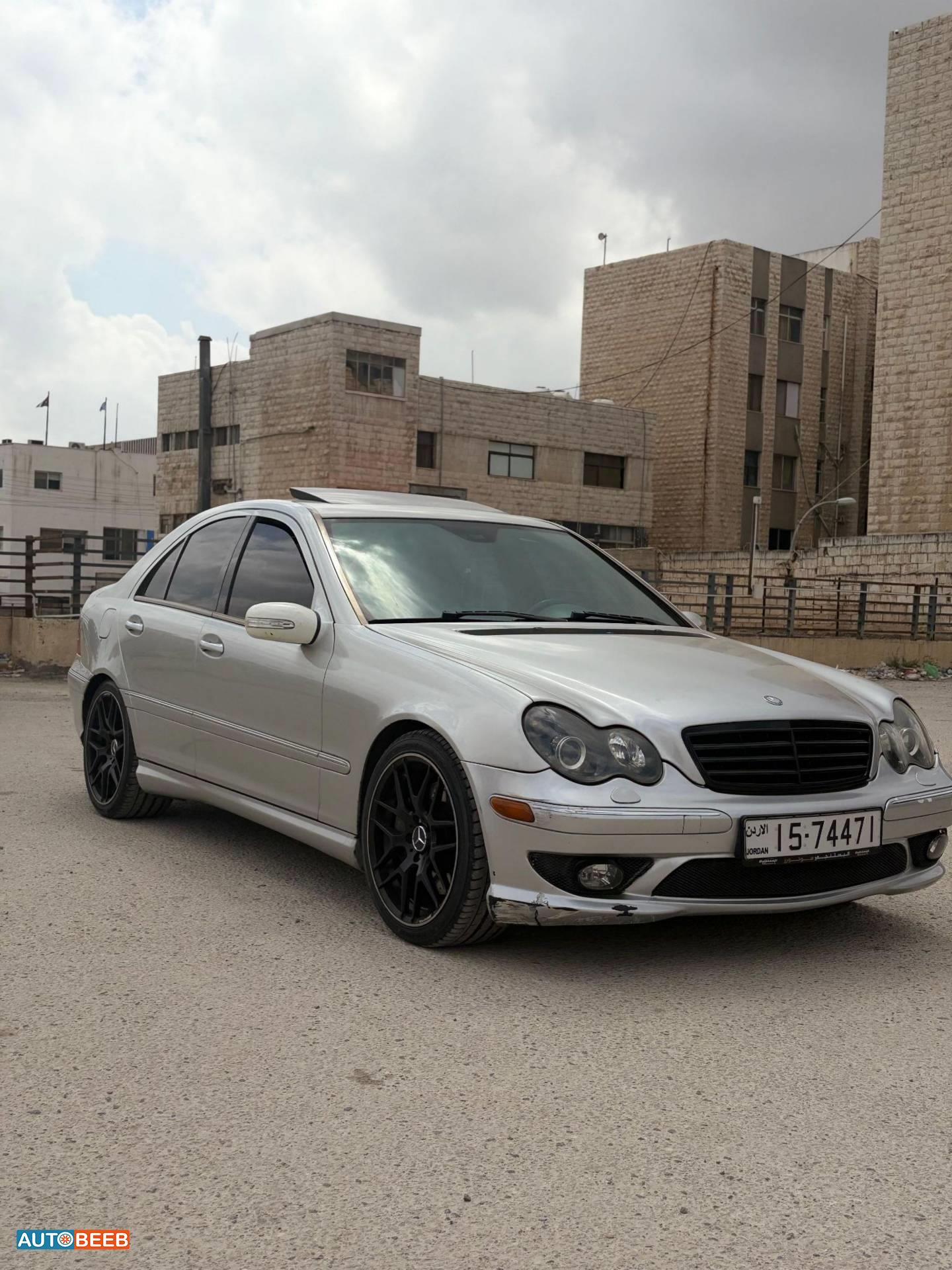 مرسيدس بنز C200 2004