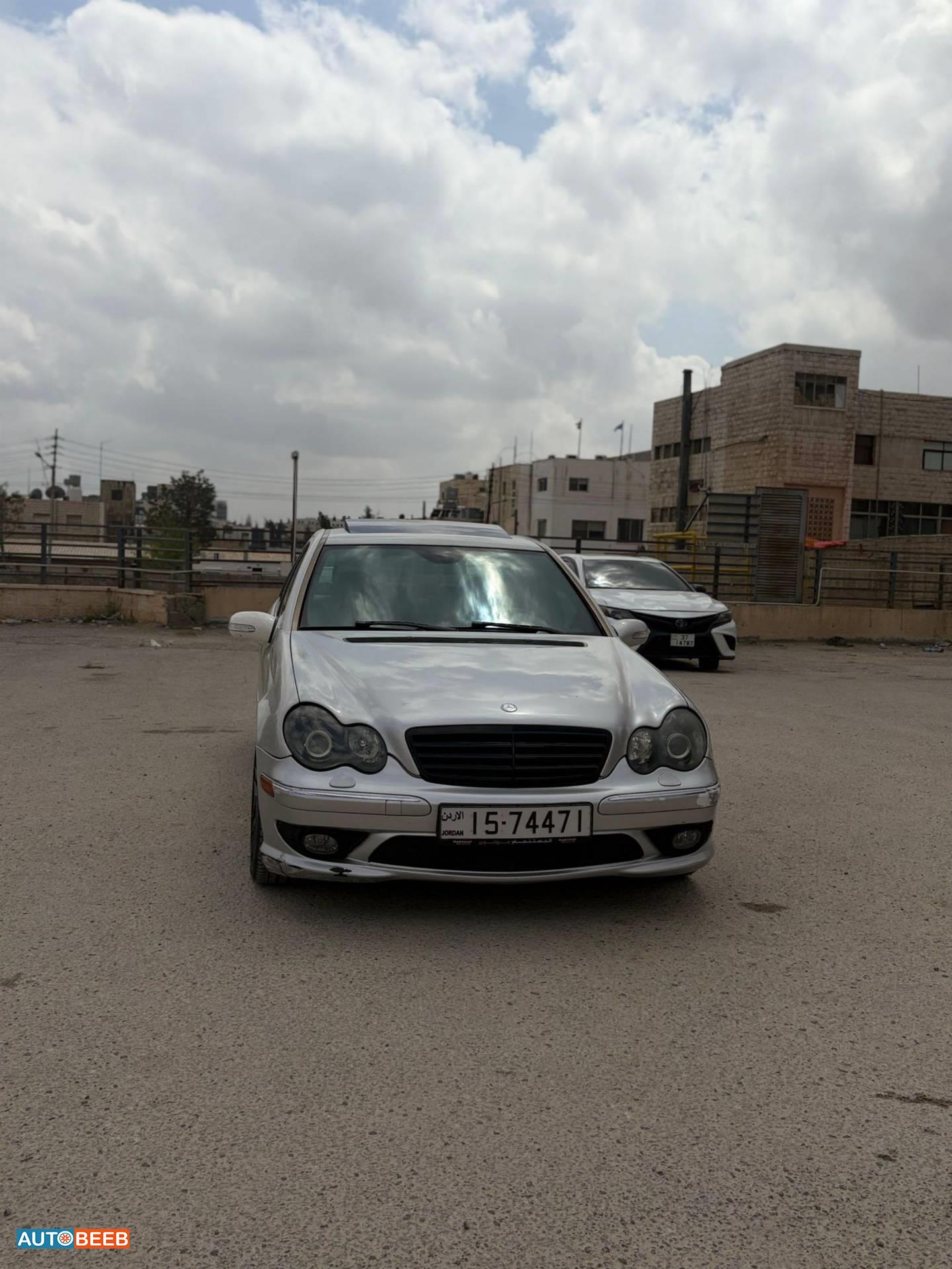 مرسيدس بنز C200 2004
