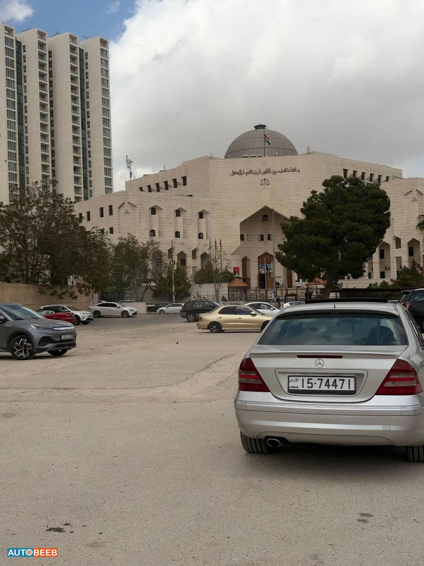 مرسيدس بنز C200 2004