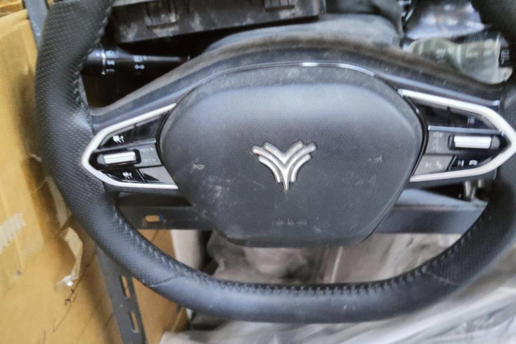 Cabin  Steering Wheel Neta U