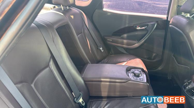 Hyundai Azera 2011