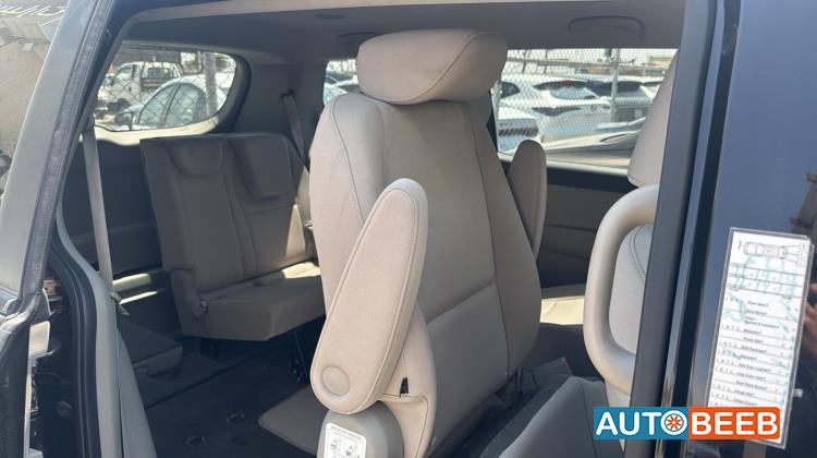 KIA Sedona 2015
