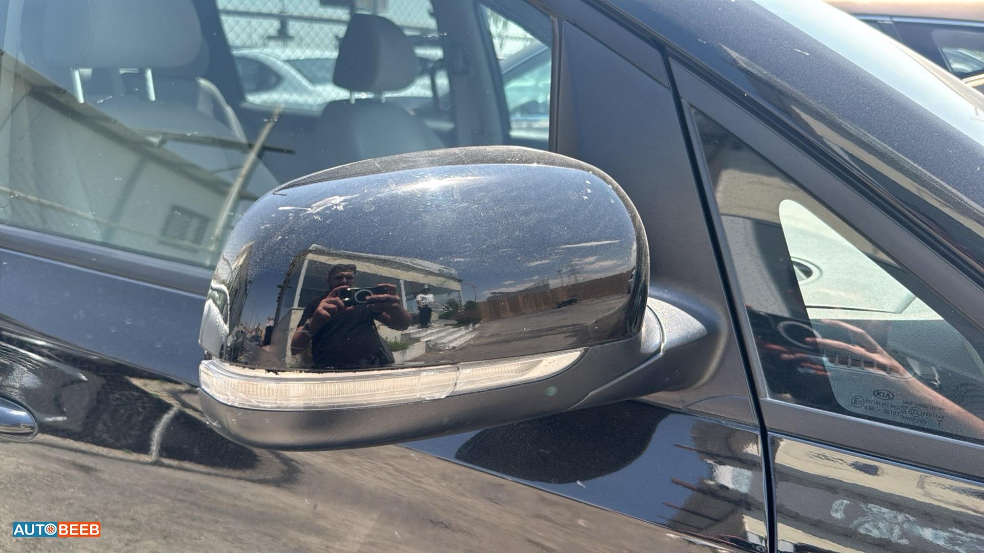 KIA Sedona 2015