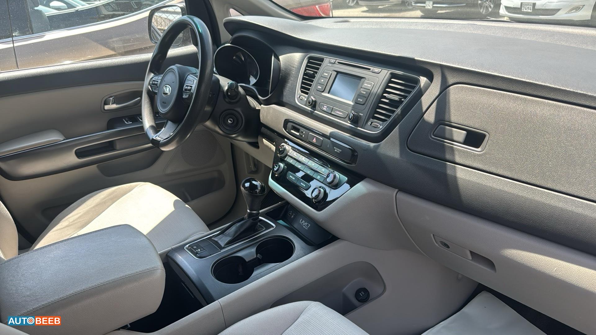 KIA Sedona 2015