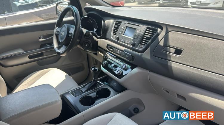 KIA Sedona 2015