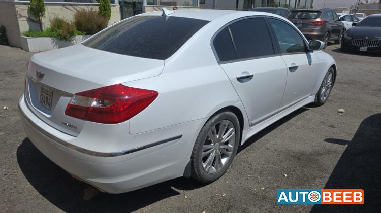Hyundai Genesis 2014