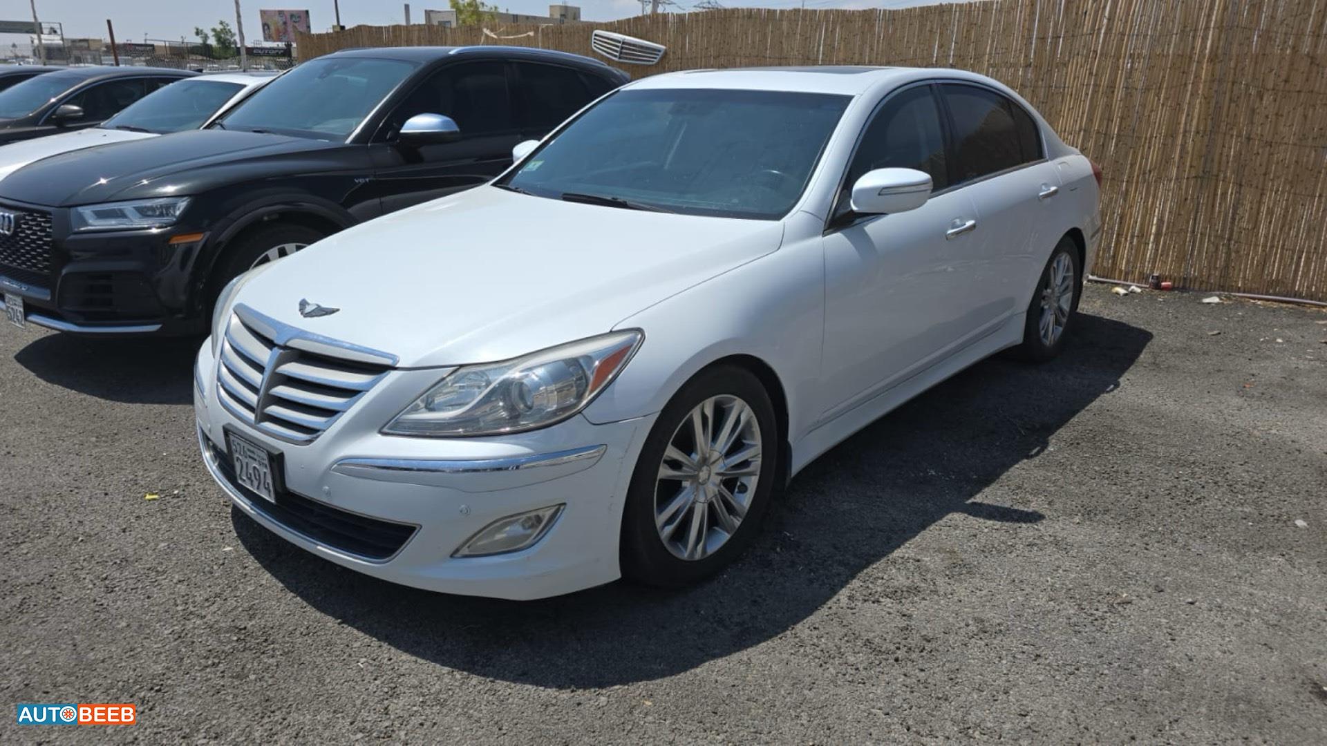 Hyundai Genesis 2014