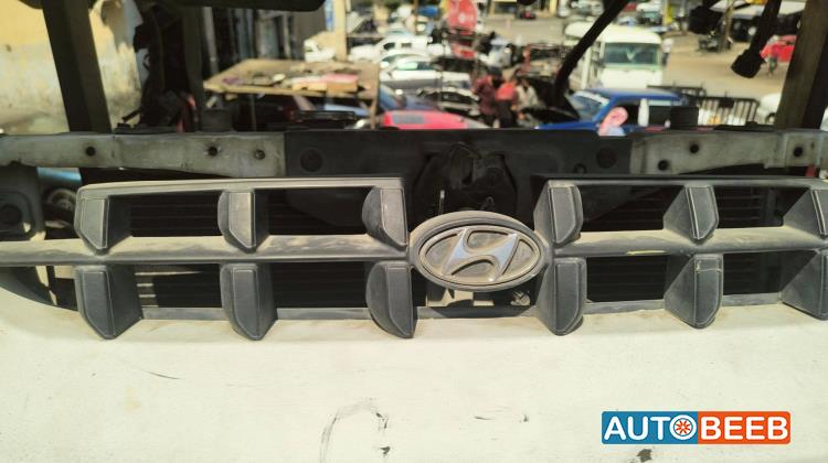 Body  Grilles Hyundai Verna