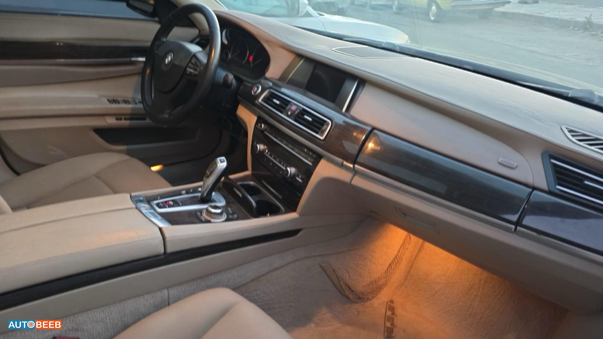 بي ام دبليو 730 2014