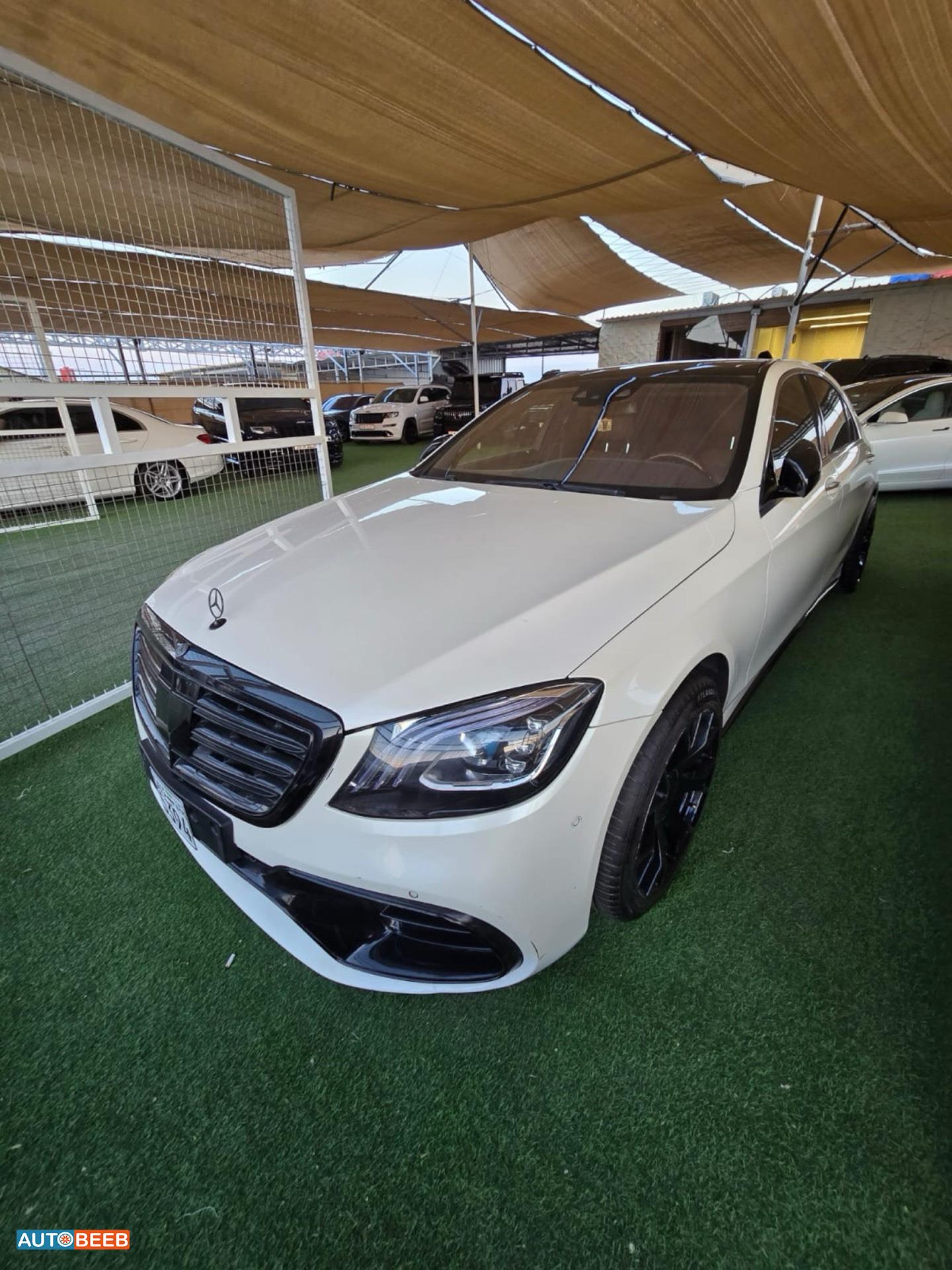 Mercedes Benz S550 2015