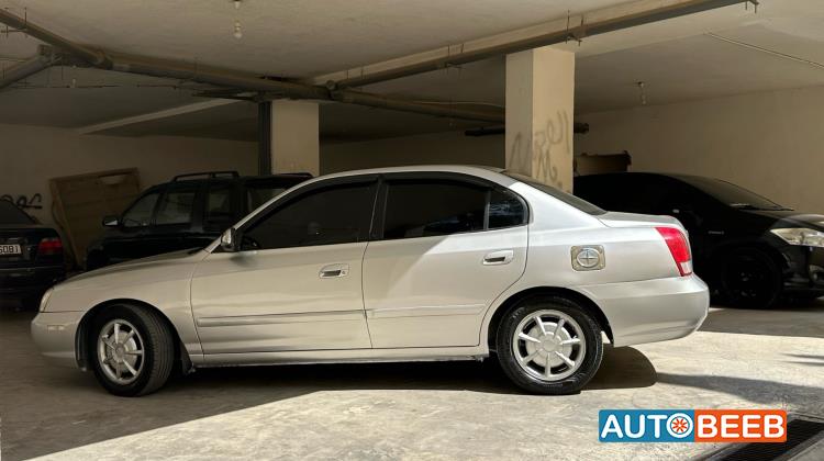 Hyundai Elantra 2003
