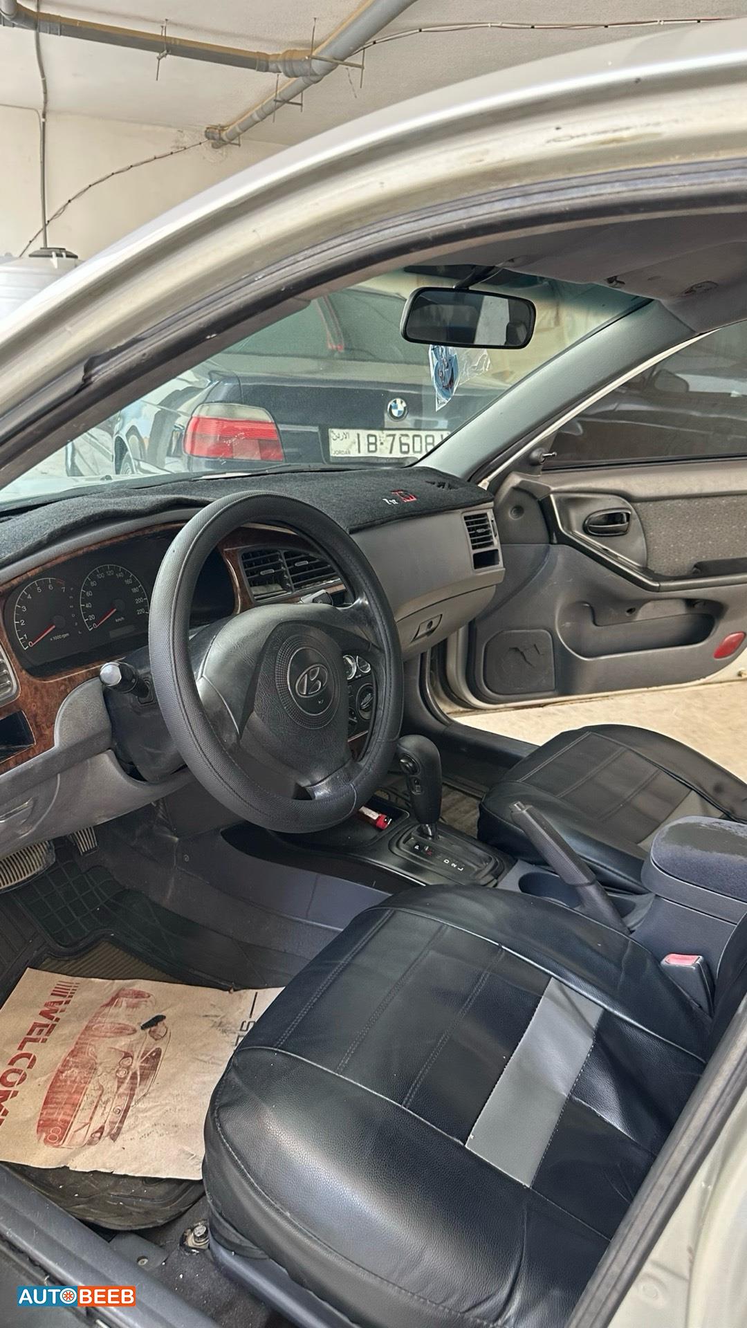 Hyundai Elantra 2003