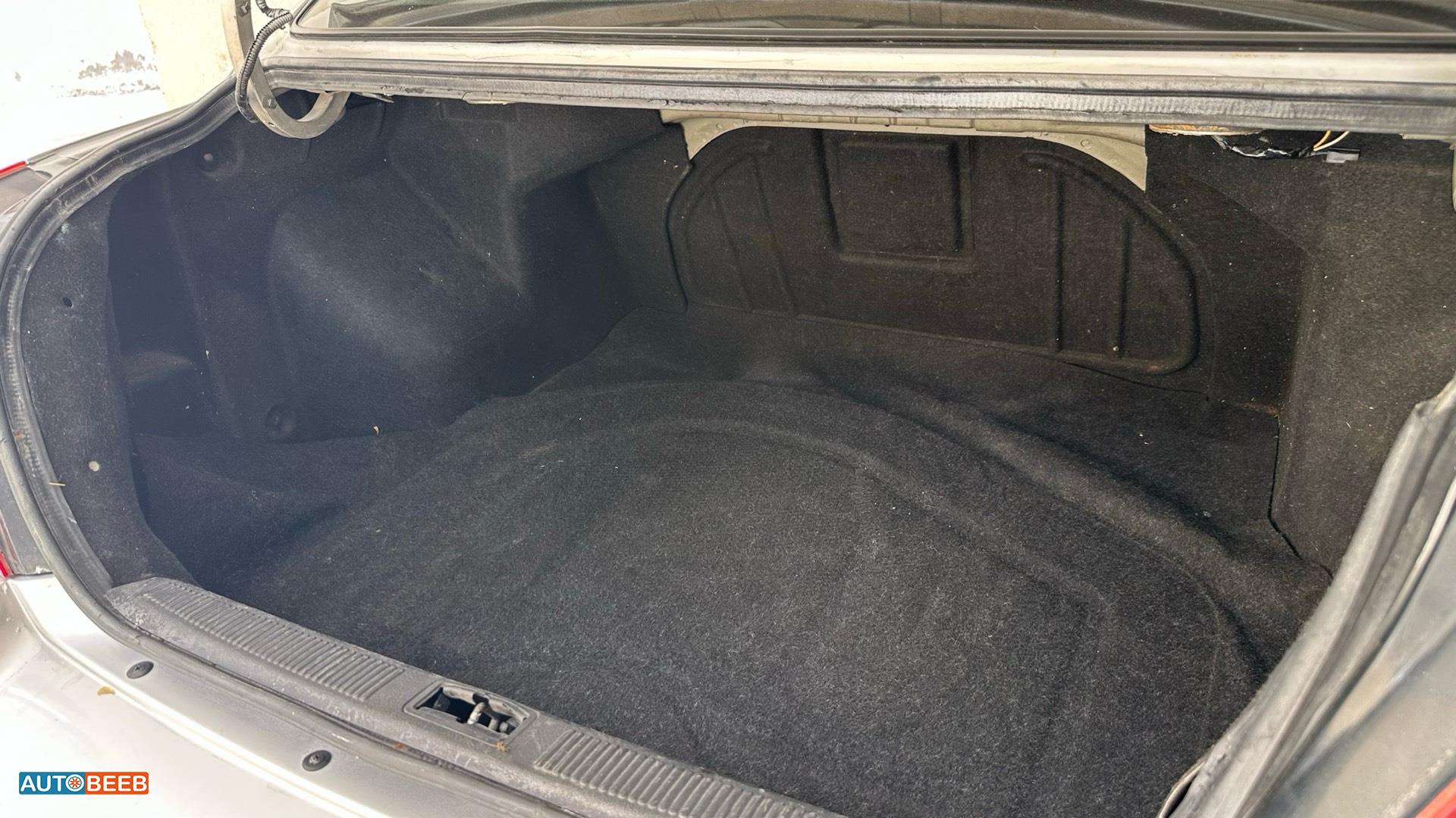 Hyundai Elantra 2003