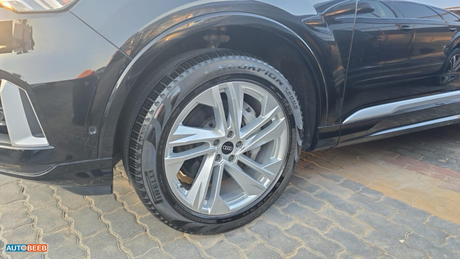 Audi Q7 2024