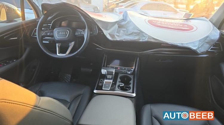 Audi Q7 2024