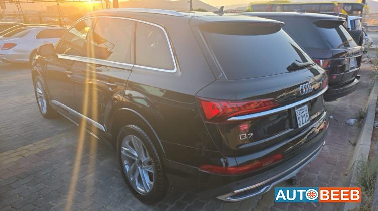 Audi Q7 2024